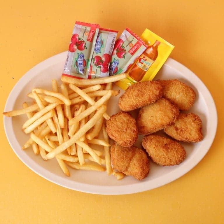 Nuggets y Papas a la Francesa